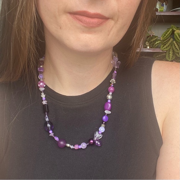 Deep Purple Beaded Necklace Butterfly Seashell Stone Flowers Hearts Spiral Hamsa - Picture 10 of 13